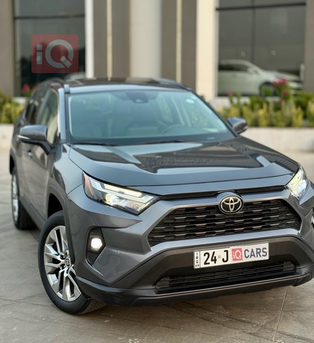 تۆیۆتا ڕاڤ 4